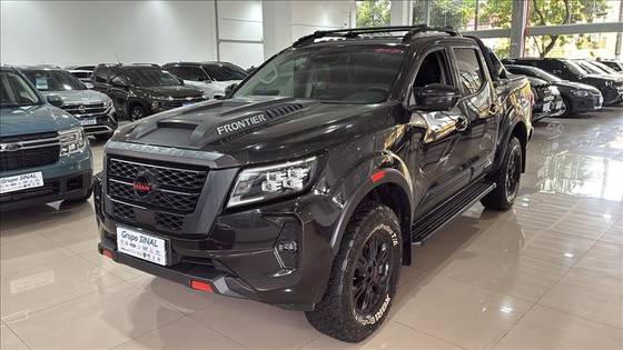 NISSAN FRONTIER 2.3 16V TURBO DIESEL PRO4X CD 4X4 AUTOMÁTICO